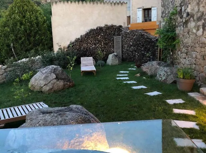 1722 De Charme Ville-di-Paraso