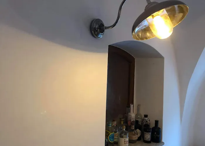 1722 De Charme 3* Ville-di-Paraso