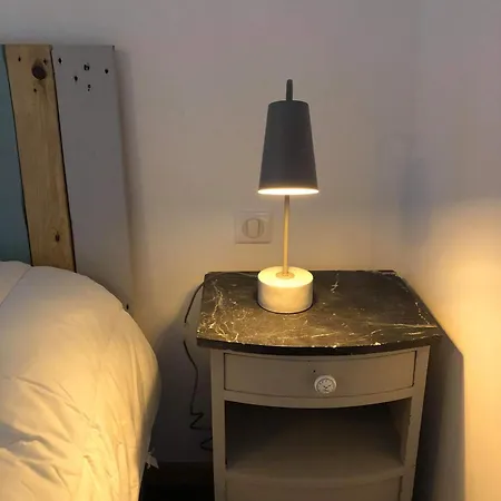 1722 De Charmes 3* Ville-di-Paraso