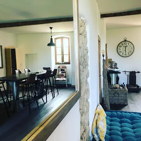 1722 De Charmes Guest house *